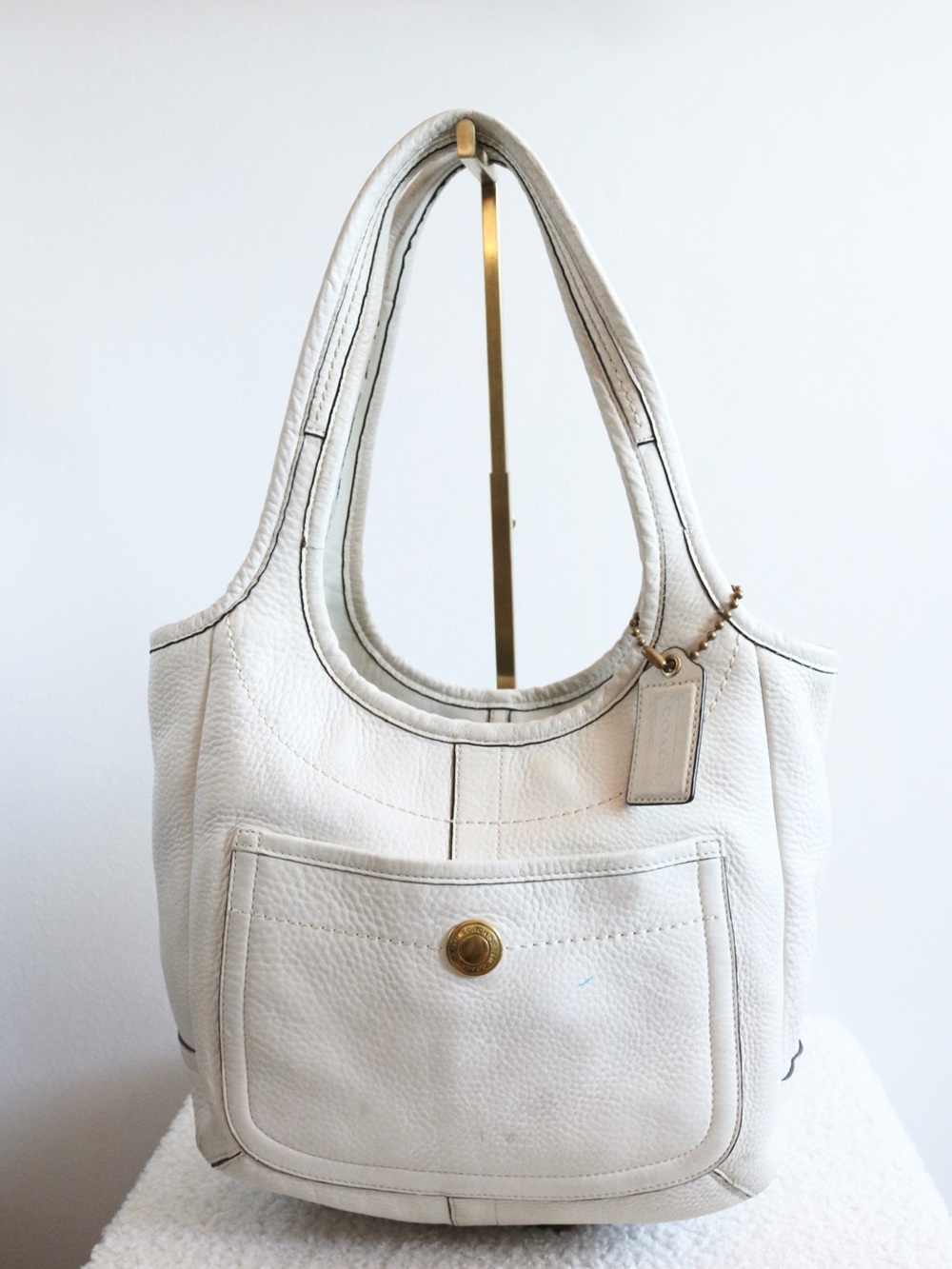 Vintage Coach Legacy Ergo Hobo Tote Cream Pebbled Leather Gold Hardware